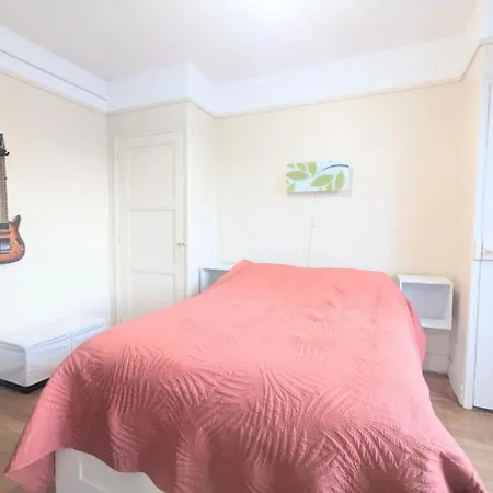 Cosy Confortable 4 Personnes Parigi